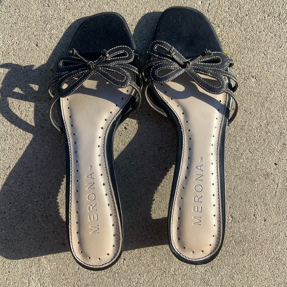 cute little butterfly heels - Picture 1 of 2